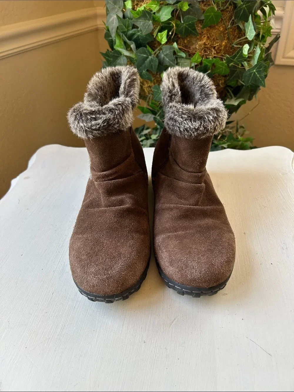 Khombu Brown Faux-Fur Trim Suede Winter Ankle Boots